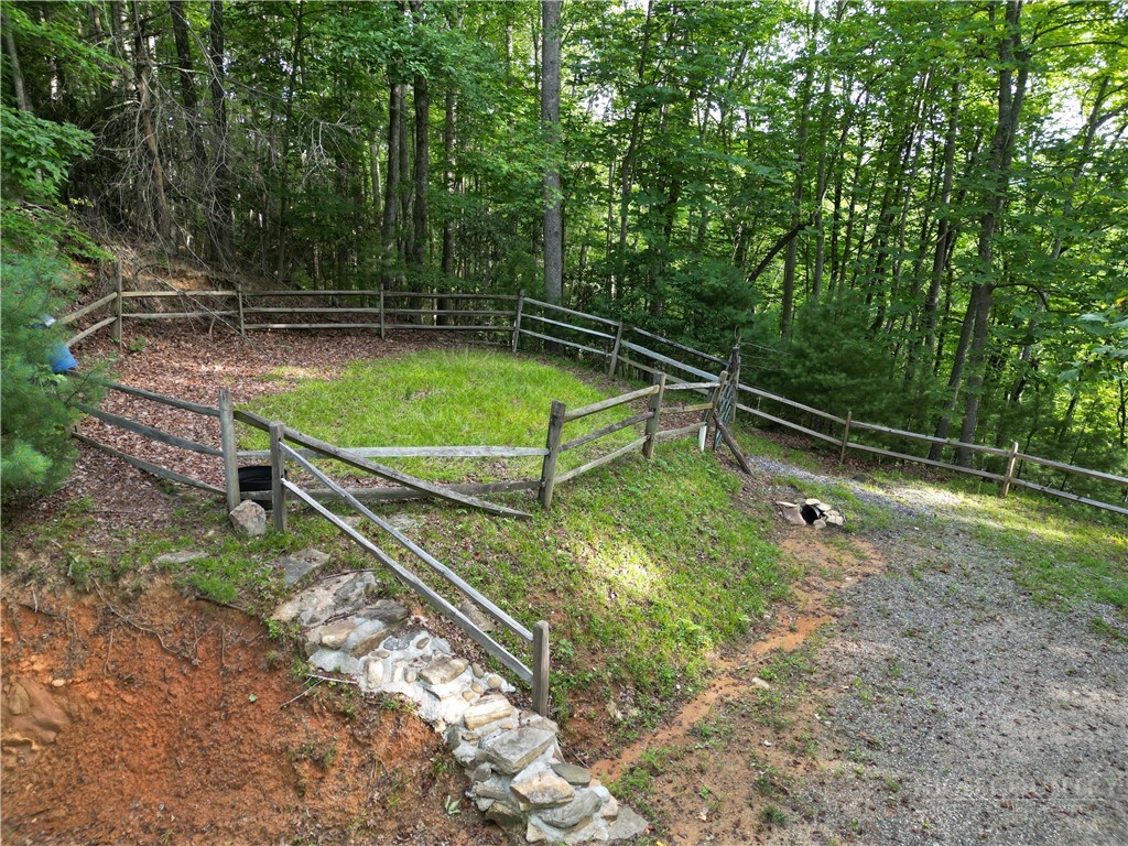 190 Wagon Ridge Lane Property Photo 13