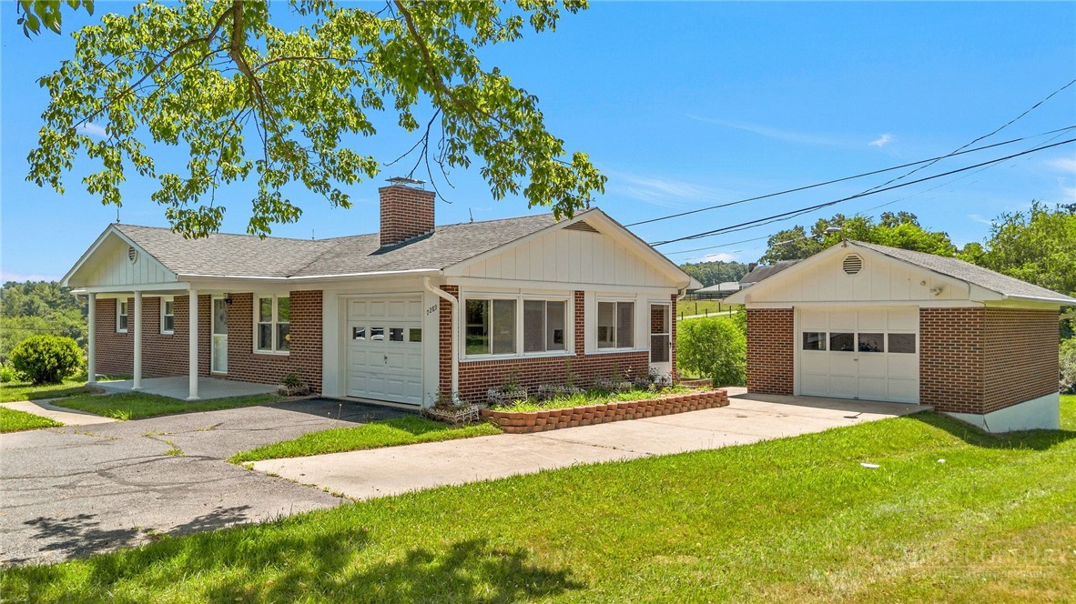7289 Carrollton Pike Property Photo 1
