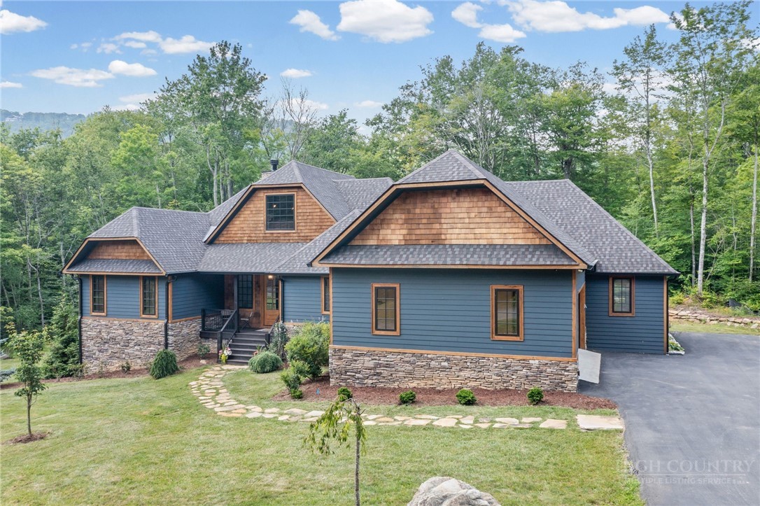 289 Linville River Drive Property Photo 4
