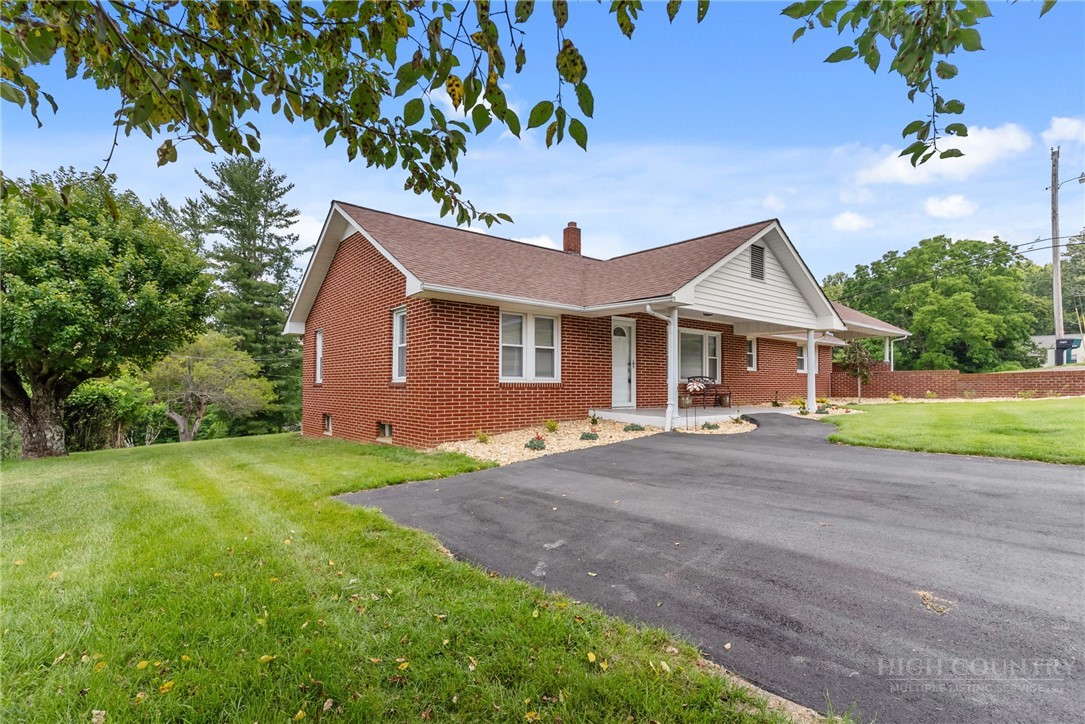 290 Riverview Drive Property Photo 11