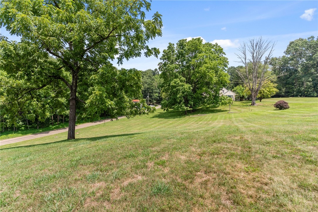 290 Riverview Drive Property Photo 13