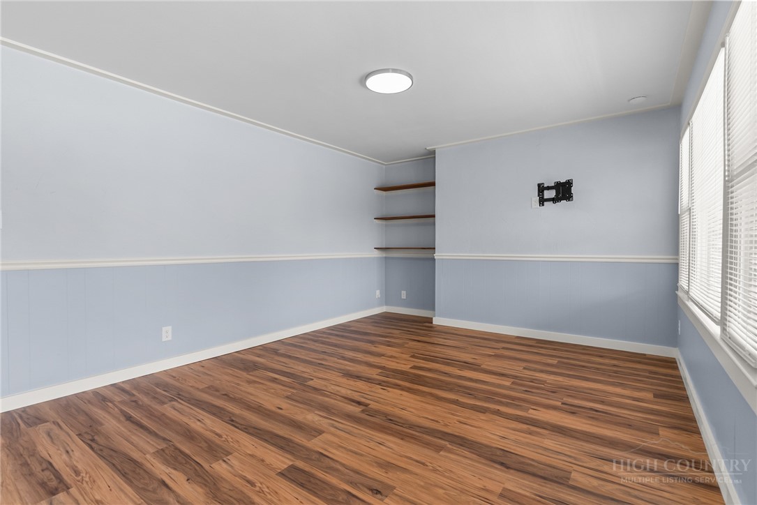 290 Riverview Drive Property Photo 14
