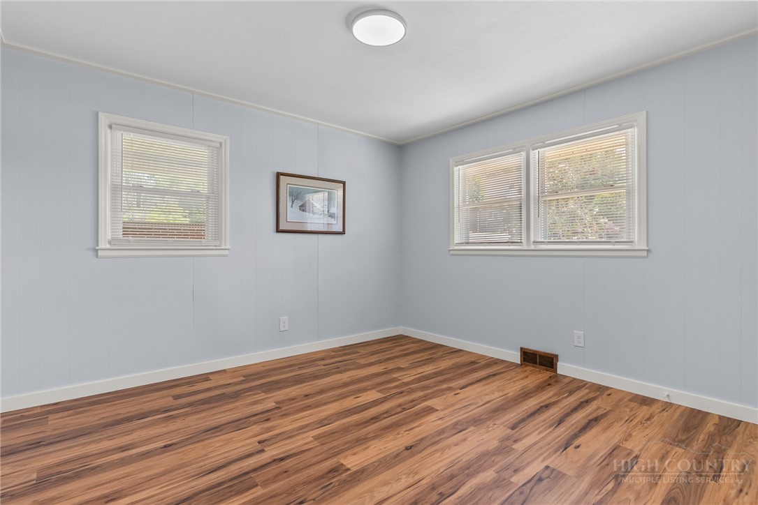 290 Riverview Drive Property Photo 21