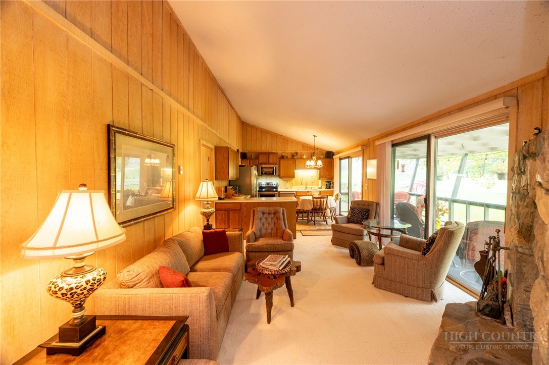 107 Grassy Gap Loop Road Property Photo 14