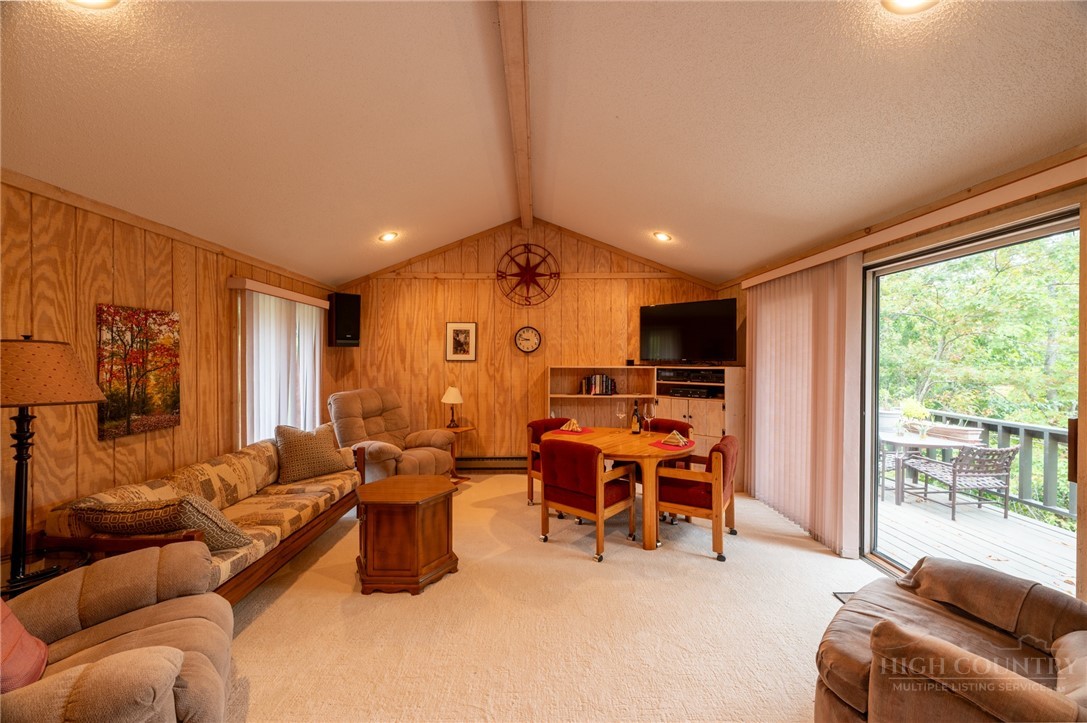 107 Grassy Gap Loop Road Property Photo 15