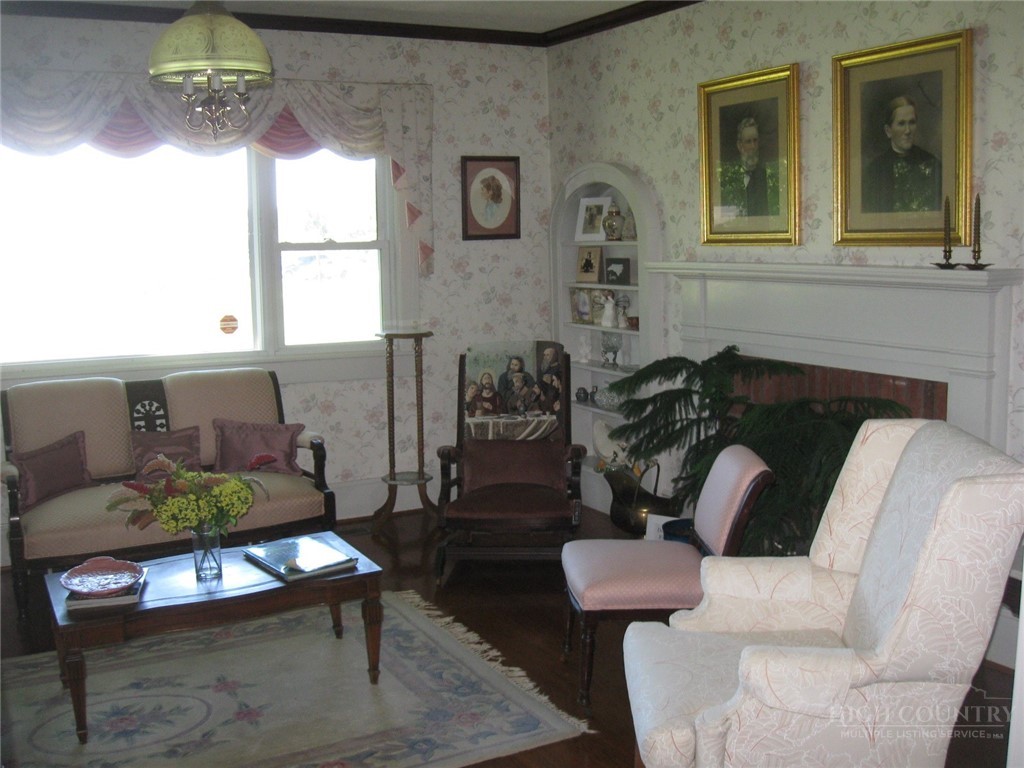 3850 Hartland Road Property Photo 15