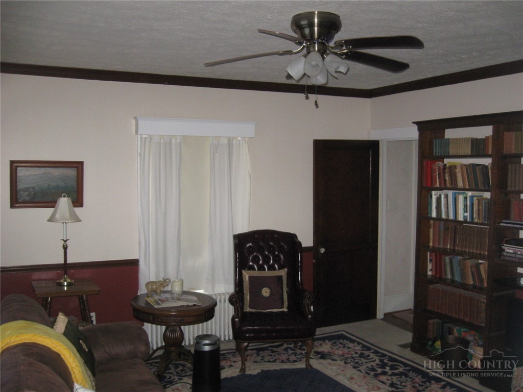 3850 Hartland Road Property Photo 17