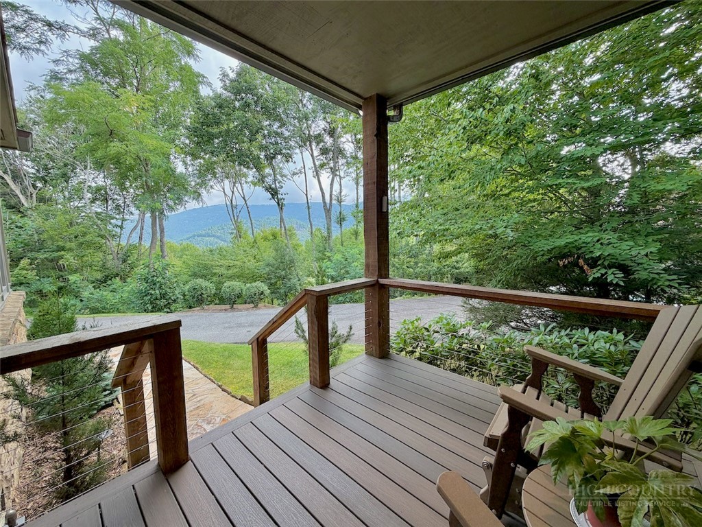 62 Crestview Lane Property Photo 4
