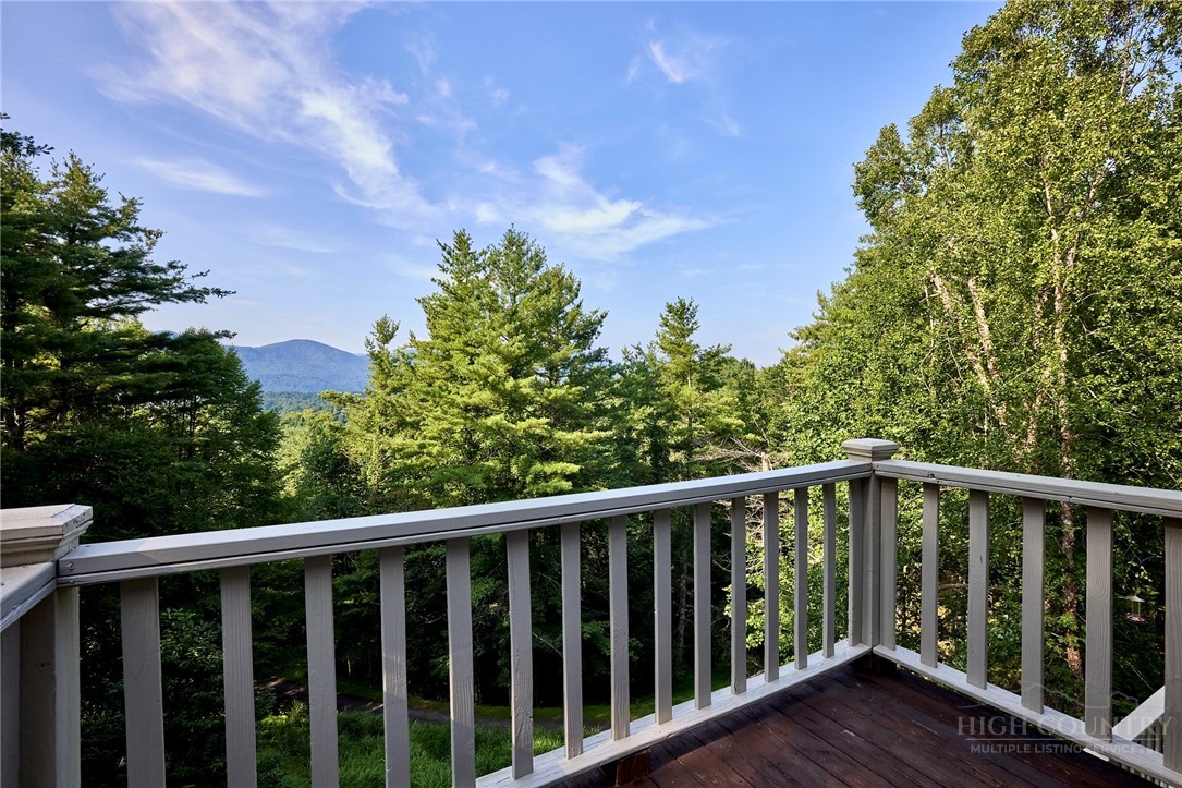 1004 Wagon Road Property Photo 21