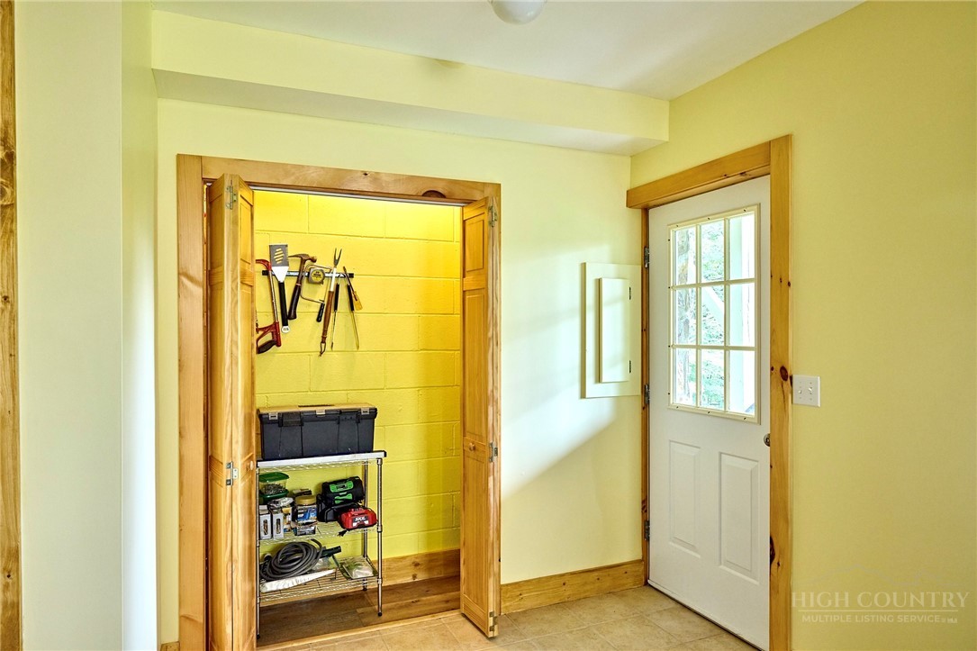 1004 Wagon Road Property Photo 29
