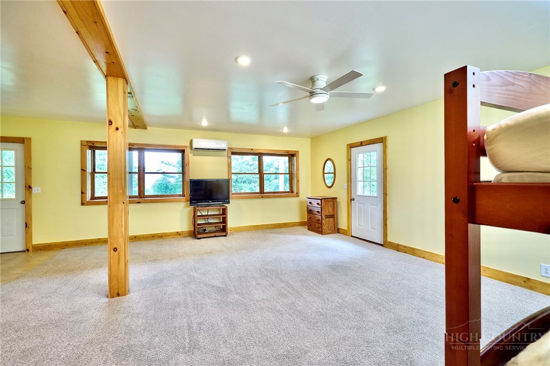 1004 Wagon Road Property Photo 31