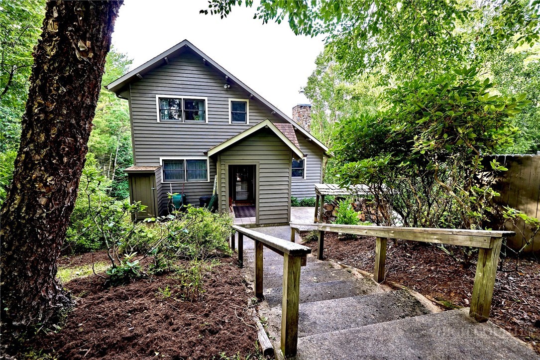 1004 Wagon Road Property Photo 32