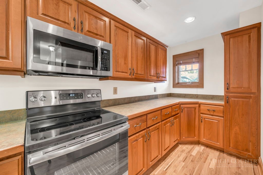 565 Peaceful Haven Drive M-3 Property Photo 11