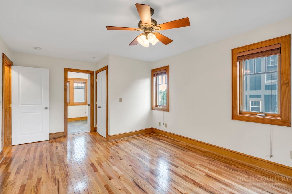 565 Peaceful Haven Drive M-3 Property Photo 24