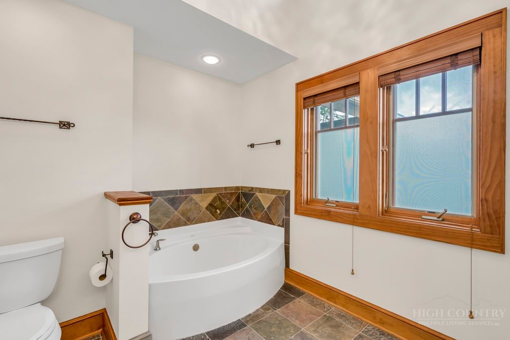 565 Peaceful Haven Drive M-3 Property Photo 30