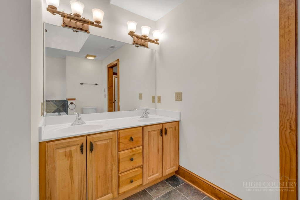 565 Peaceful Haven Drive M-3 Property Photo 31