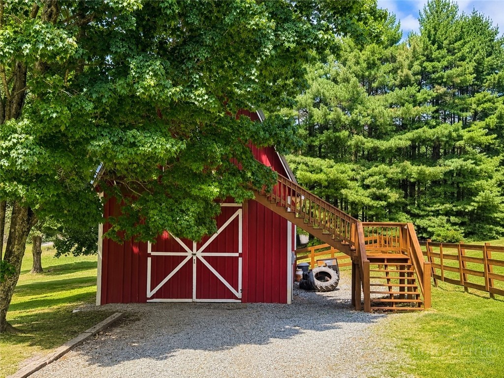 10801 Glade Valley Road Road Property Photo 9