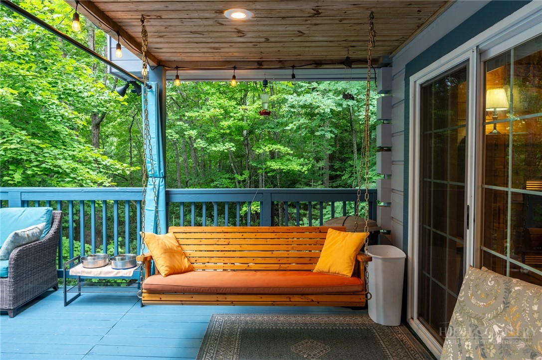 263 Jeb Hull Ridge Road Property Photo 7