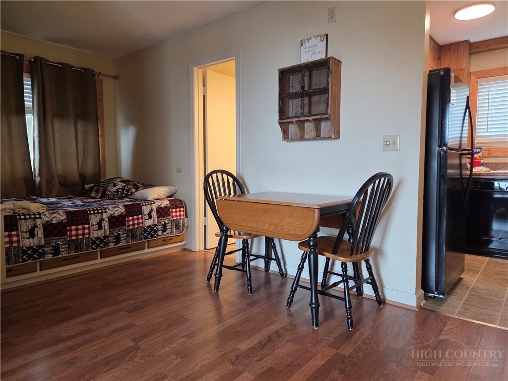 301 Pinnacle Inn Road 4301 Property Photo 4