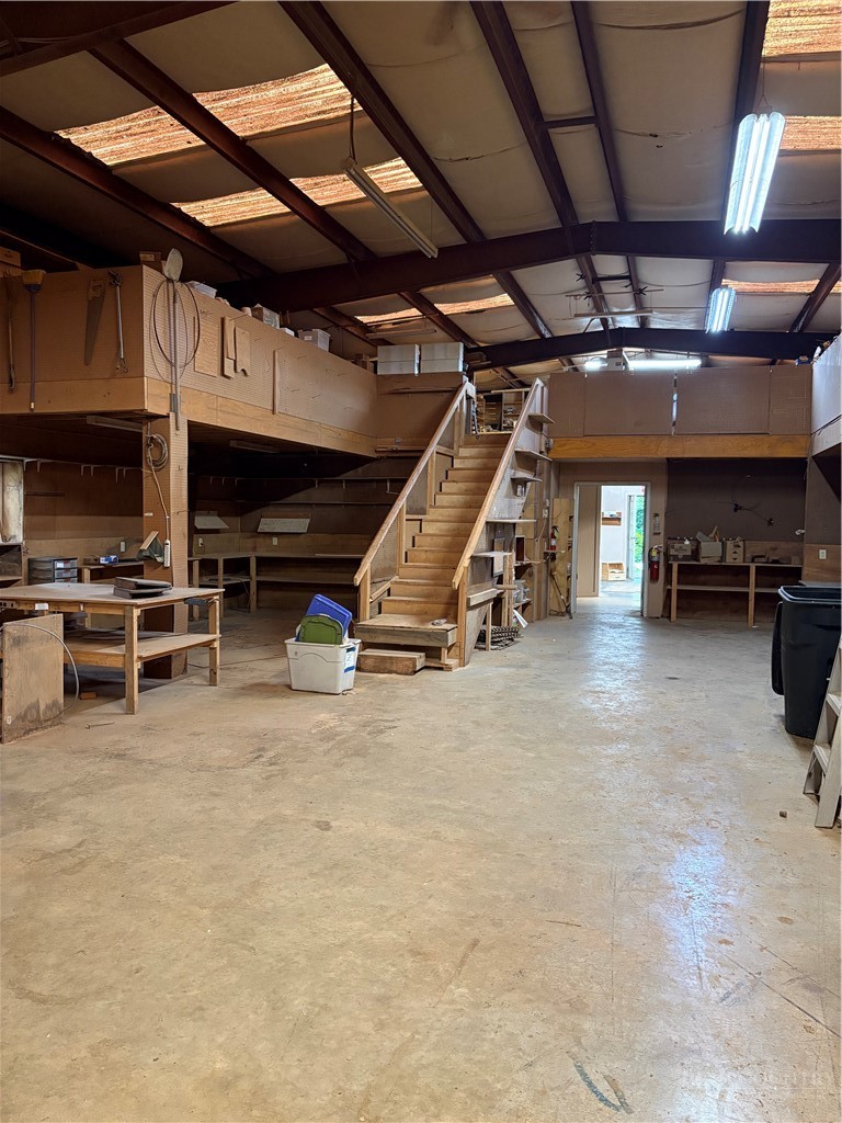 593 Andrews Ridge Road Property Photo 11