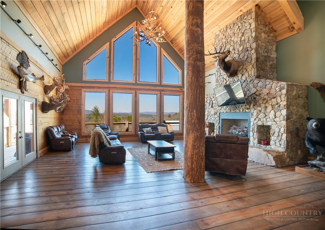 4885 Grandin Road Property Photo 9