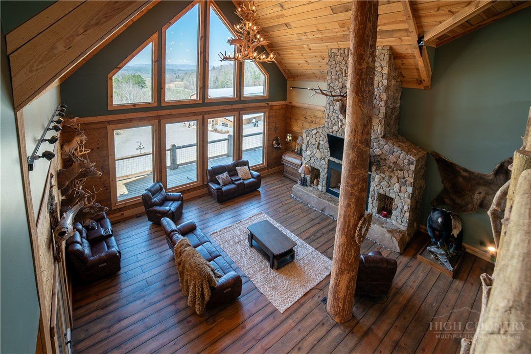 4885 Grandin Road Property Photo 10