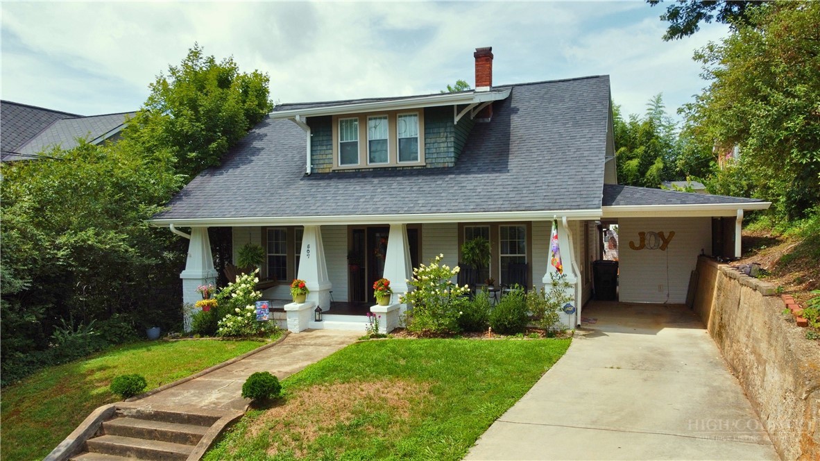 507 9th Street Property Photo 1