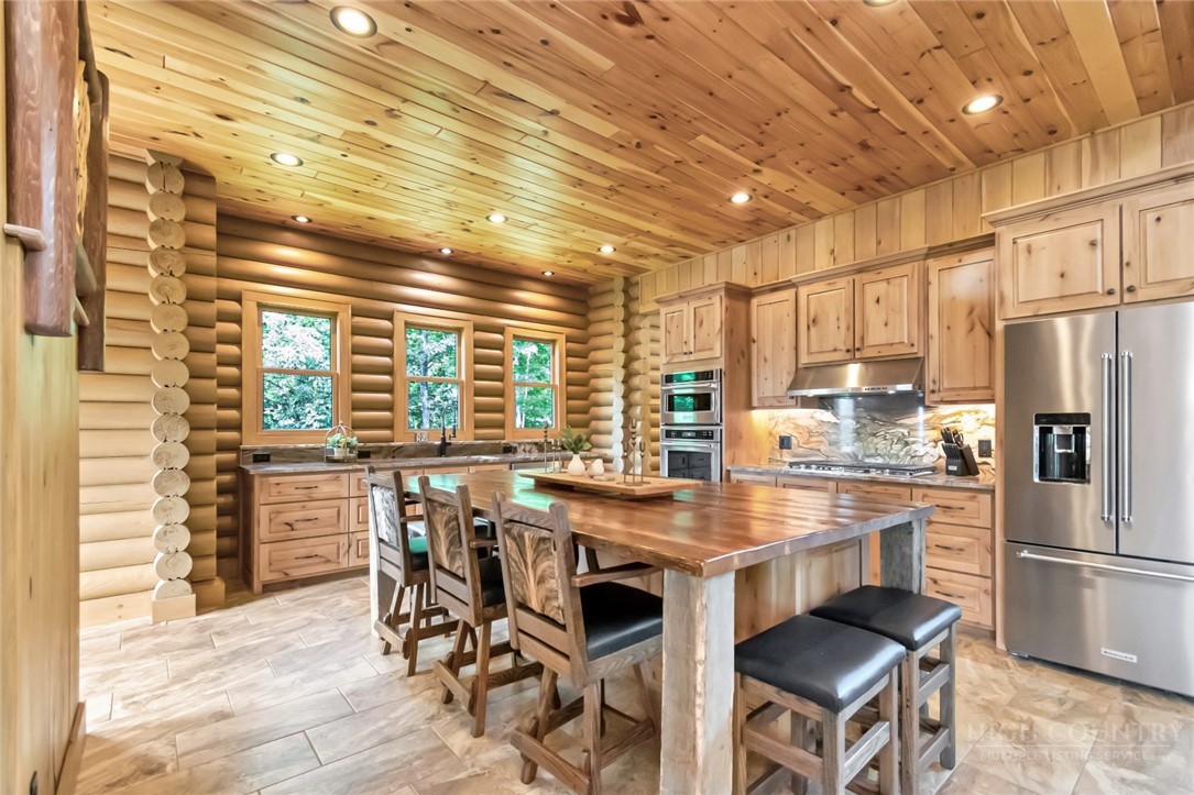 1501 Beech Mountain Parkway Property Photo 10