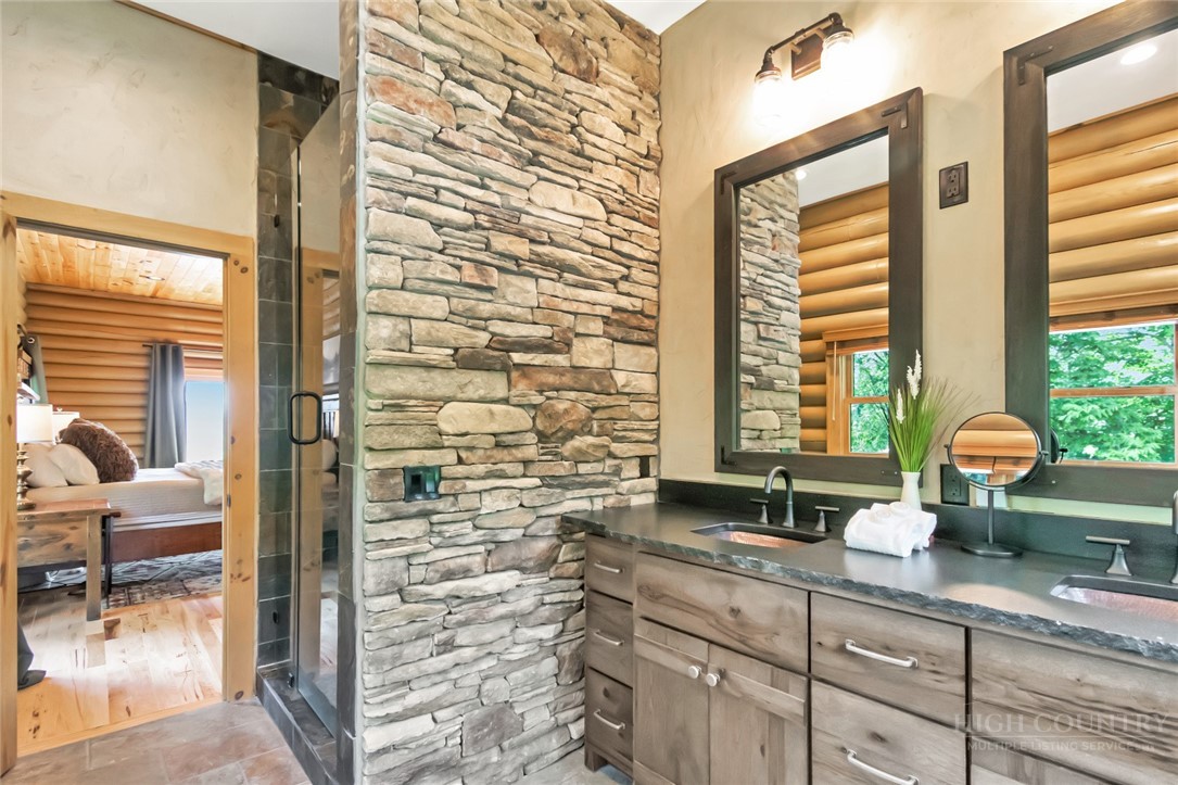 1501 Beech Mountain Parkway Property Photo 23