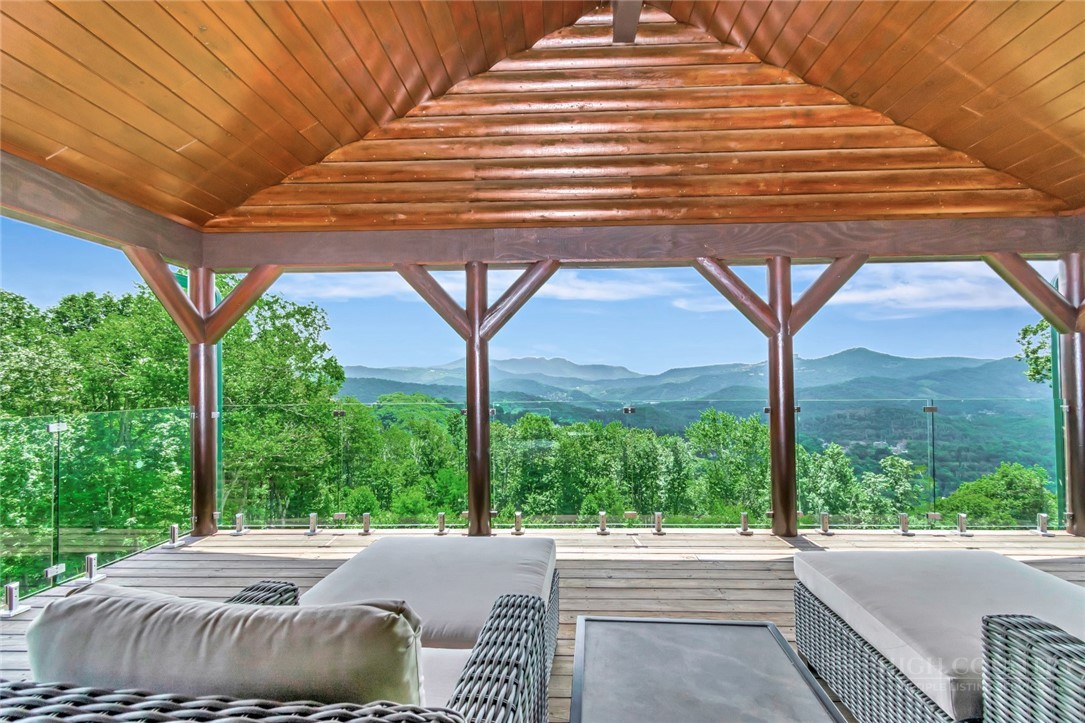 1501 Beech Mountain Parkway Property Photo 26