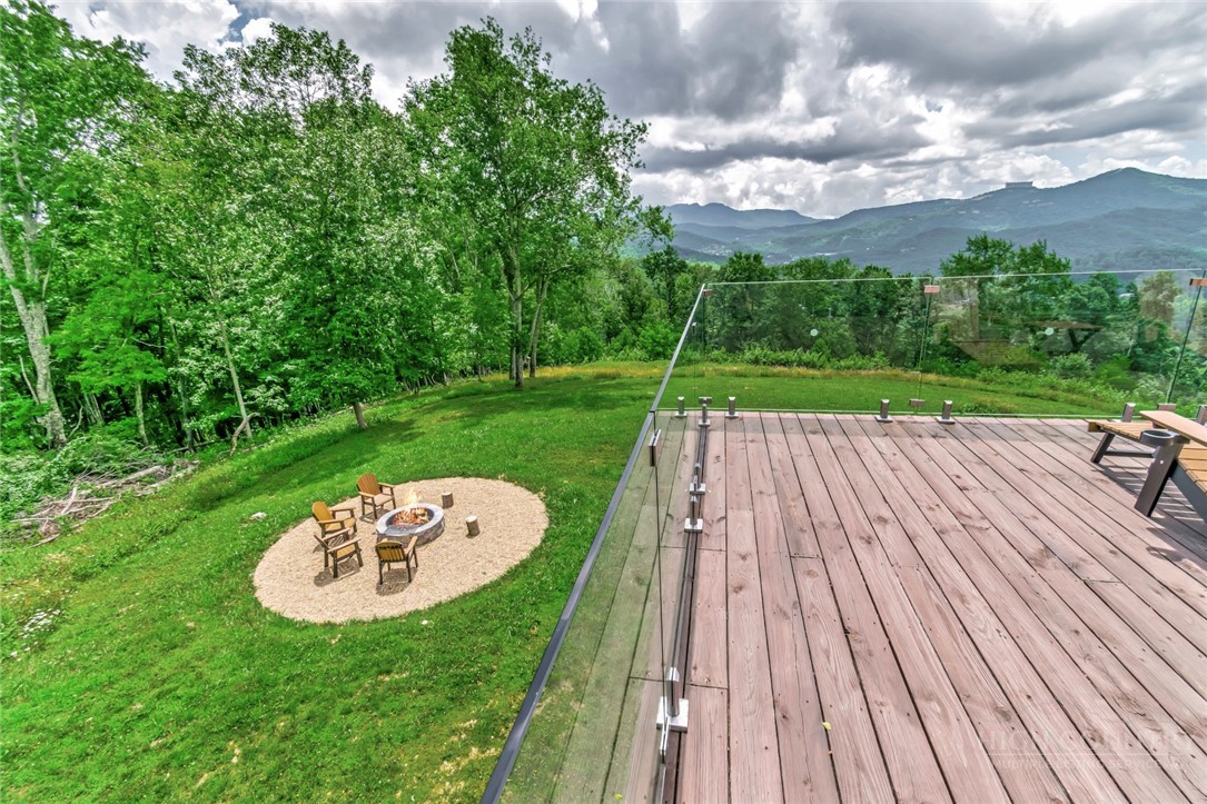 1501 Beech Mountain Parkway Property Photo 33