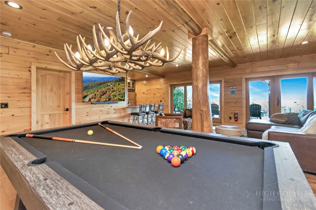 1501 Beech Mountain Parkway Property Photo 40