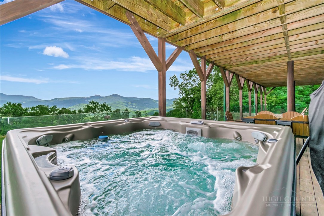 1501 Beech Mountain Parkway Property Photo 47