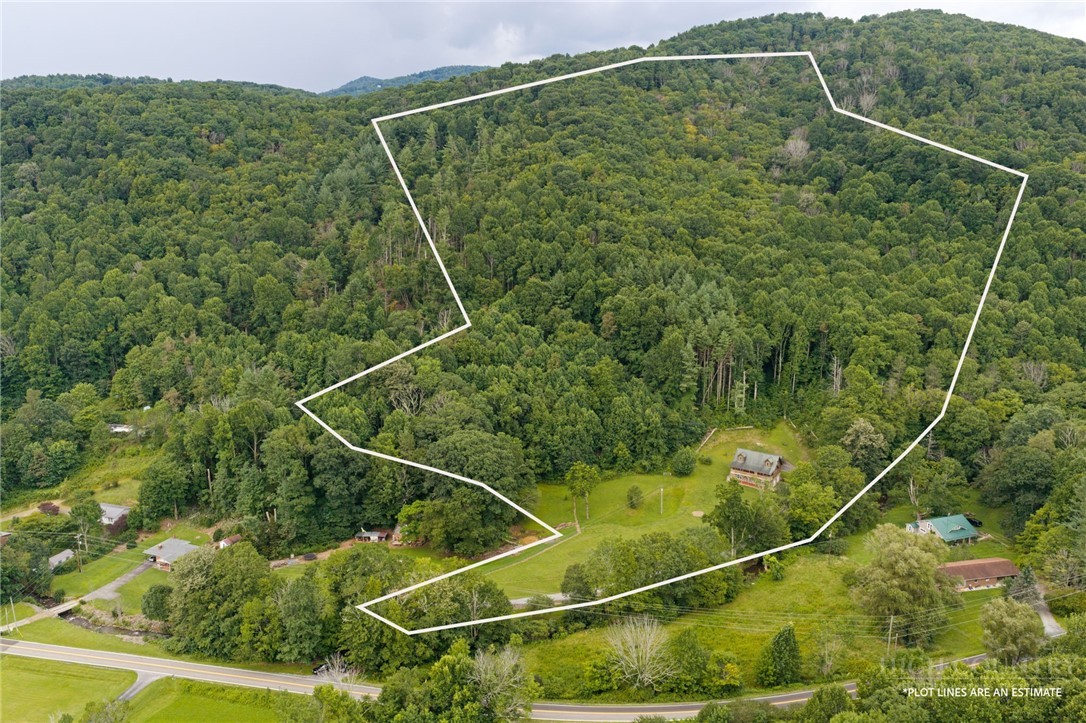 2717 Meat Camp Road Property Photo 2