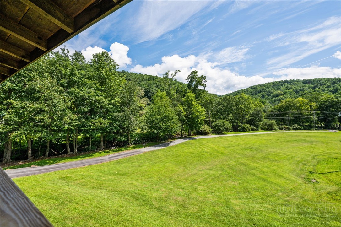 2717 Meat Camp Road Property Photo 13