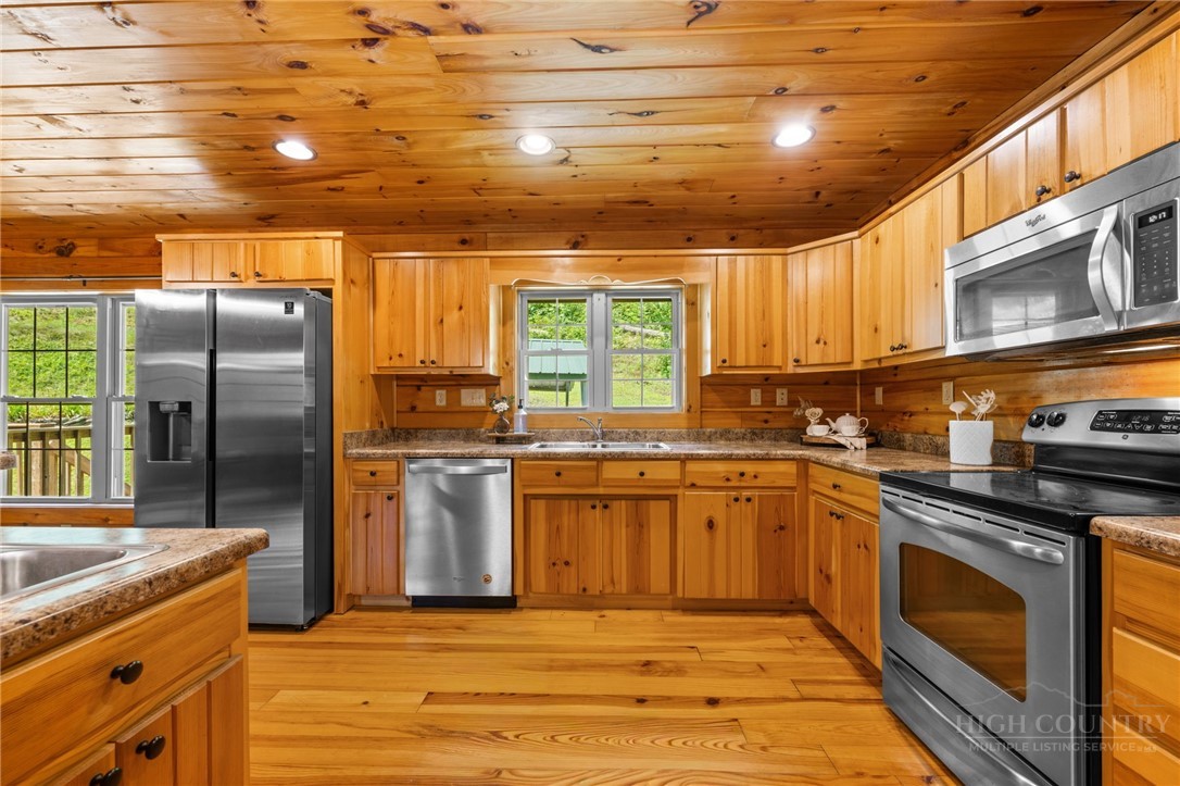 2717 Meat Camp Road Property Photo 25