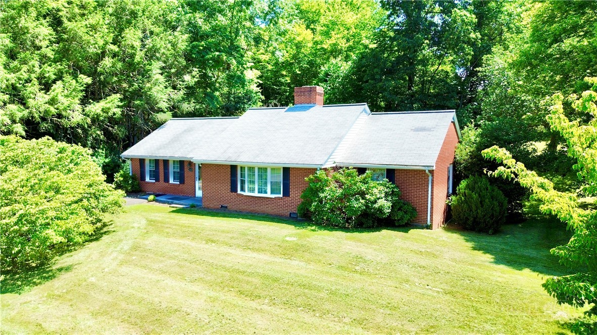 2133 Nc Highway 16 S Property Photo 1
