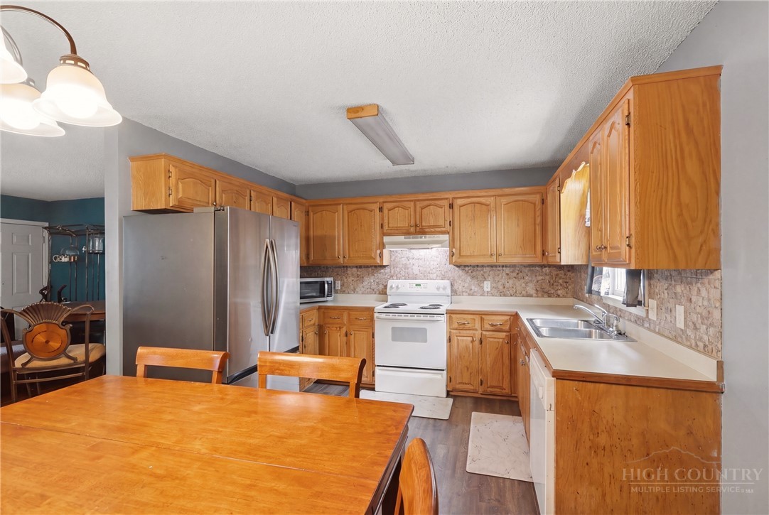 106 N Arlington Avenue Property Photo 11