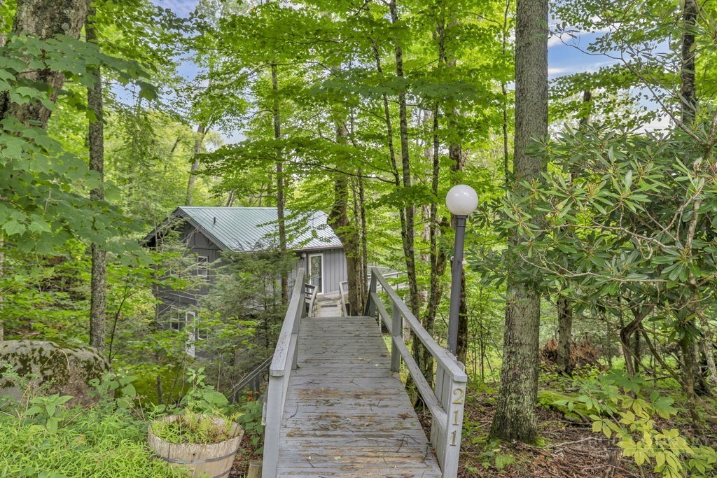 211 Foxgrape Hollow Property Photo 1