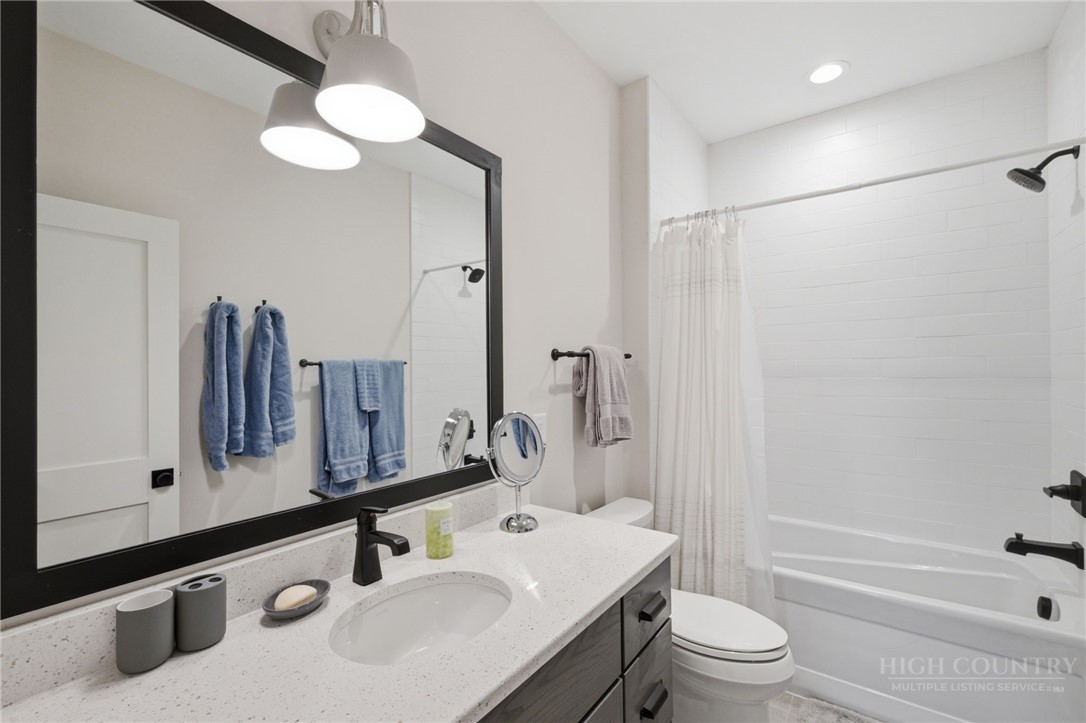 193 Marigold Road Property Photo 33