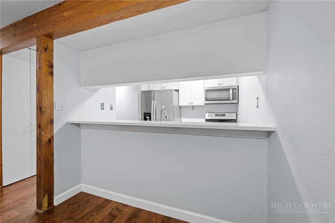 142 Village Drive 2b1 Property Photo 10