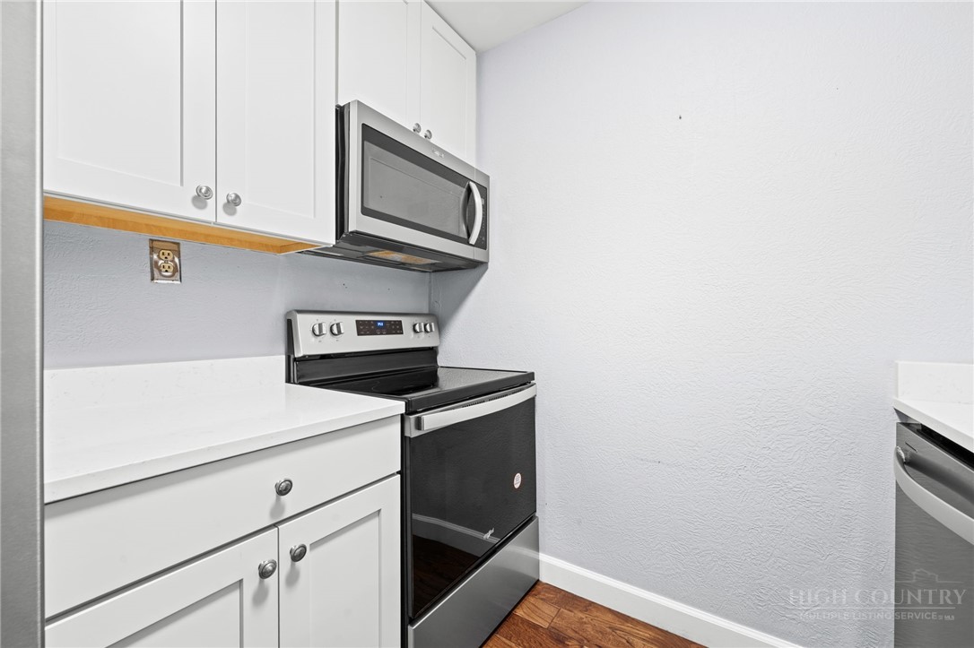 142 Village Drive 2b1 Property Photo 11