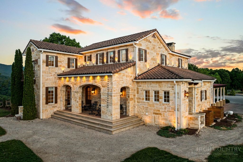 1877 Dry Hill Road Property Photo 8