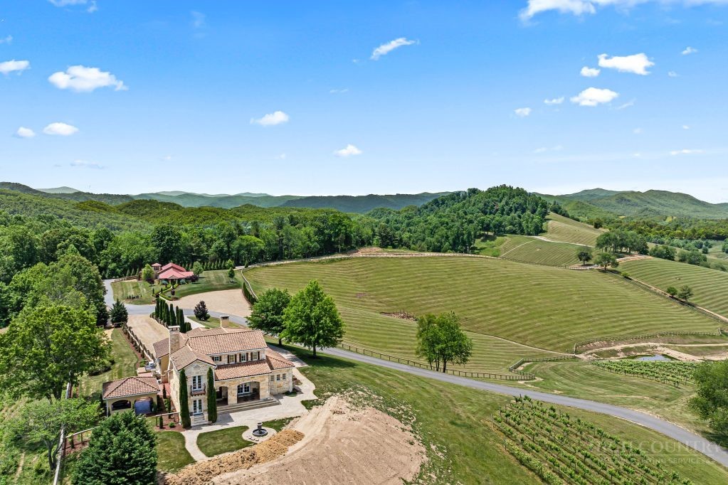 1877 Dry Hill Road Property Photo 10