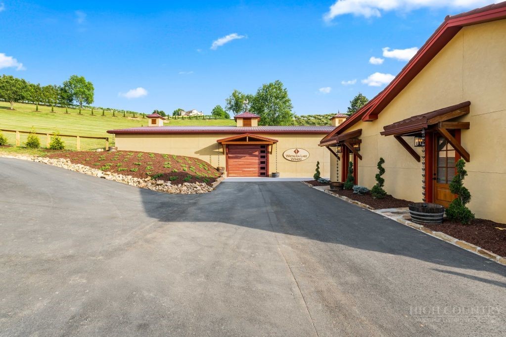 1877 Dry Hill Road Property Photo 45