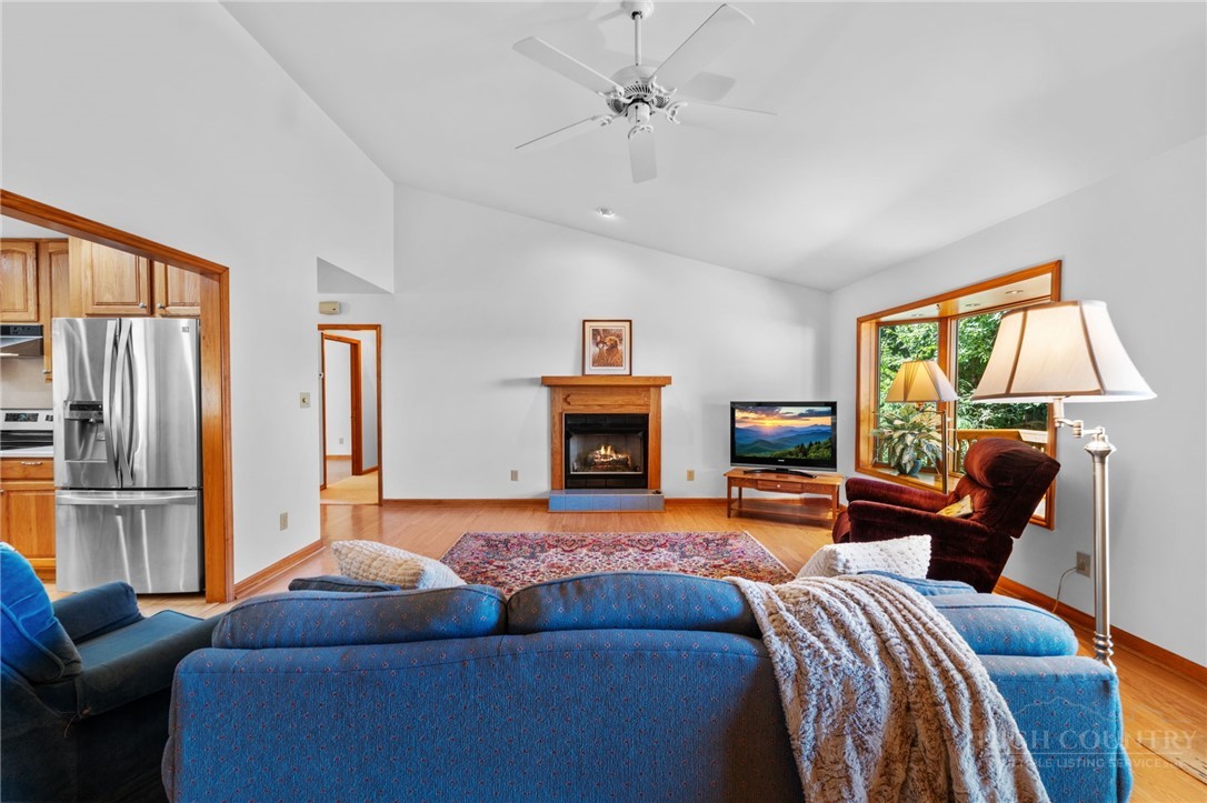 168 Heather Street Property Photo 7