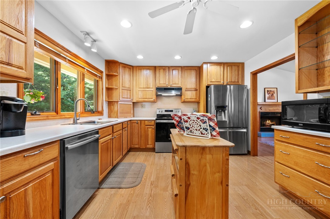 168 Heather Street Property Photo 11