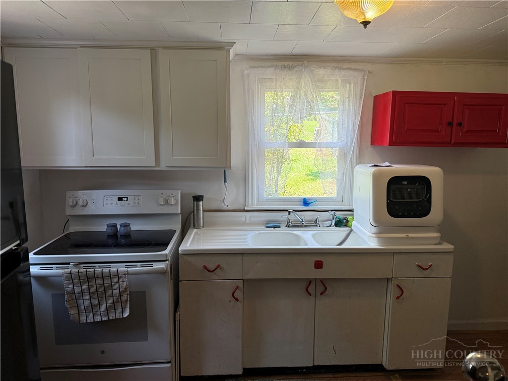 511 Bare Street Property Photo 17