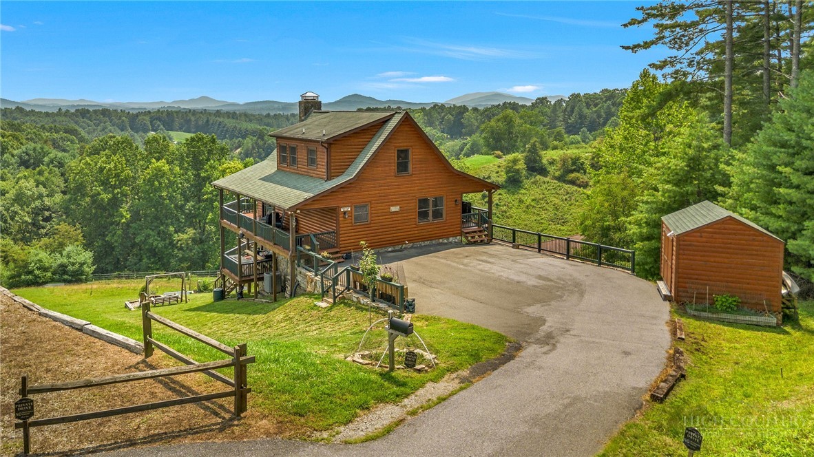 139 Thunder Road Property Photo 1