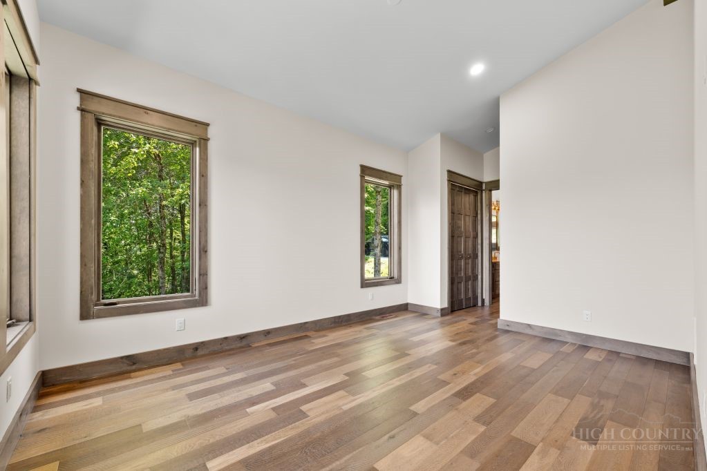 63 Two Hawks Lane Property Photo 19